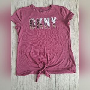 💋DKNY Top Women's Maroon Graphic Tee💋